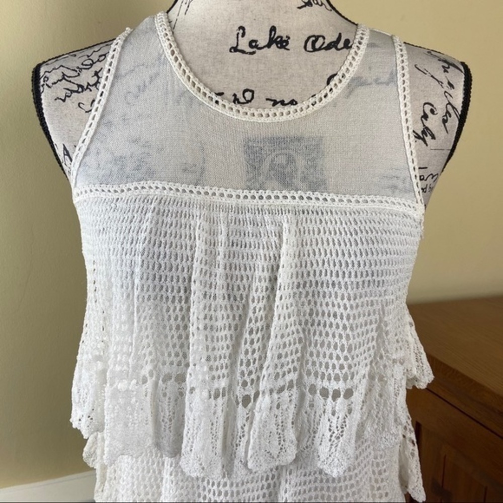 White House Black Market Crochet Top - Picture 4 of 7